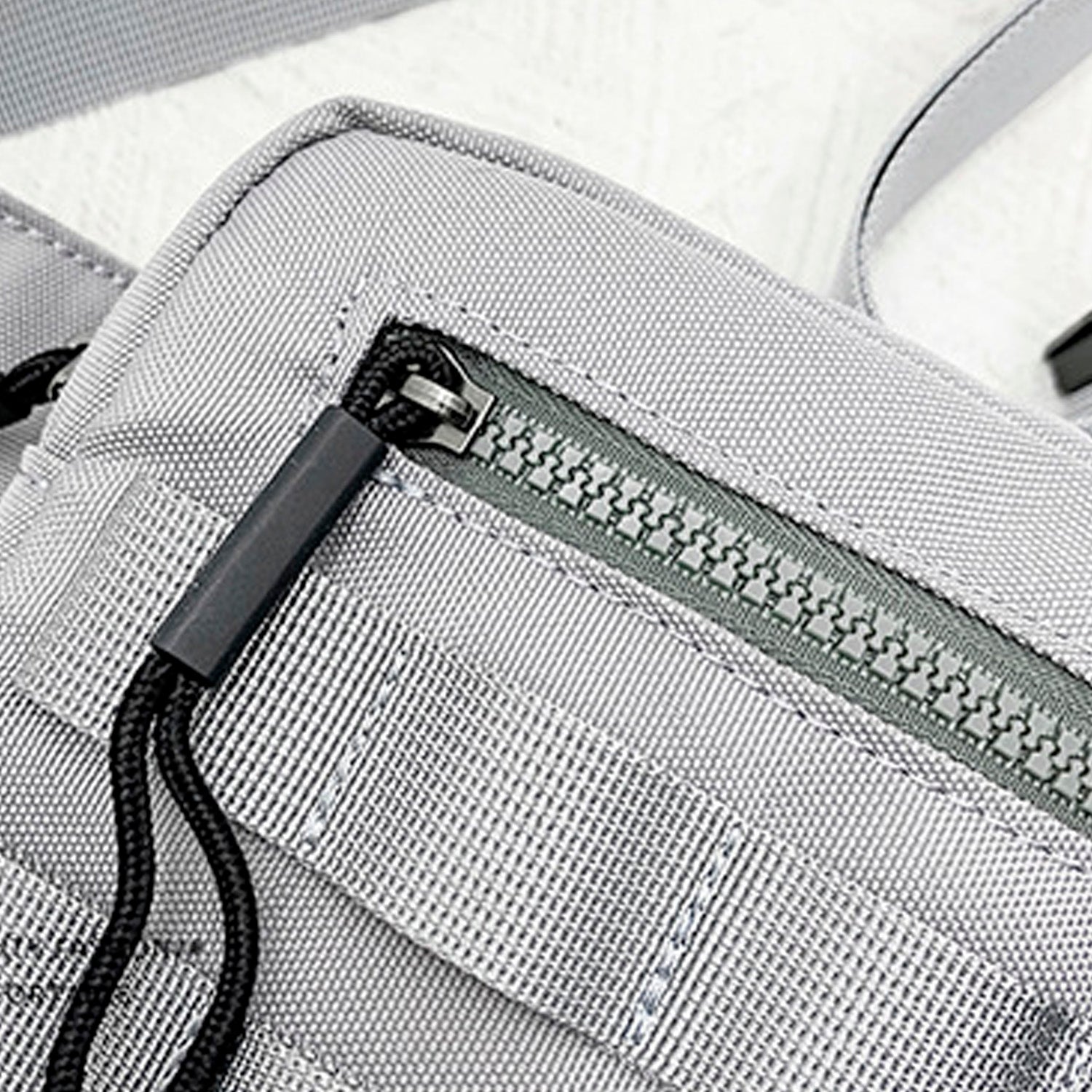 Multifunctional chest bag